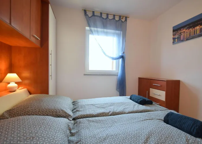 Adlitika By Interhome *