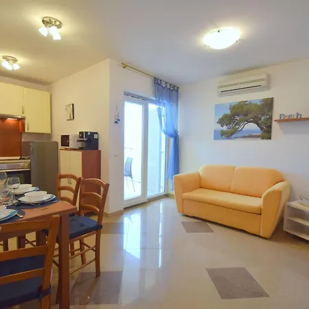 Adlitika By Interhome