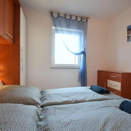 Adlitika By Interhome *